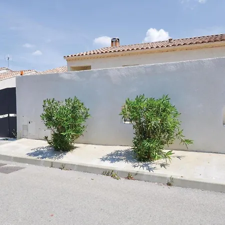 Holiday home Stunning In With Swimming Pool Sernhac