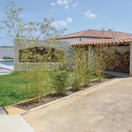 Stunning In With Swimming Pool *
